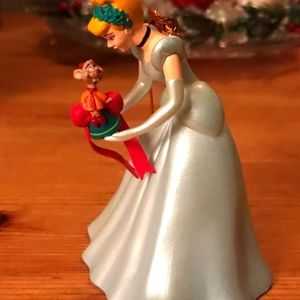 Disney Christmas Magic collectable ornament(Cinderella)